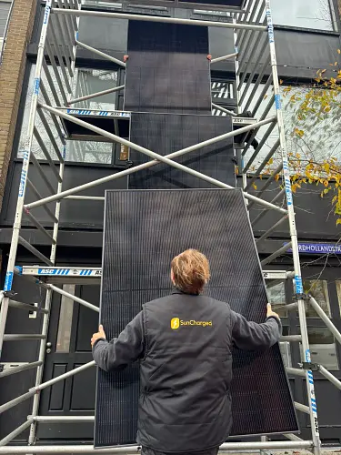 Compleet PV-systeem met 15 panelen + 10 kWh Anker thuisbatterij
